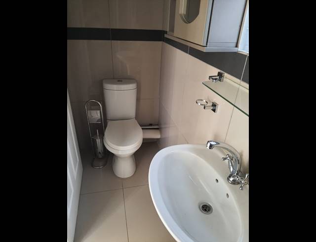 2 BEDROOM APARTMENT RENTED IN GLEN ANIL